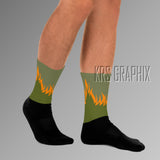 Socks To Match Jordan 5 Green Olive - Flames