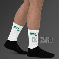 Socks To Match Jordan 4 Pine Green Sb - Mike SB (White)